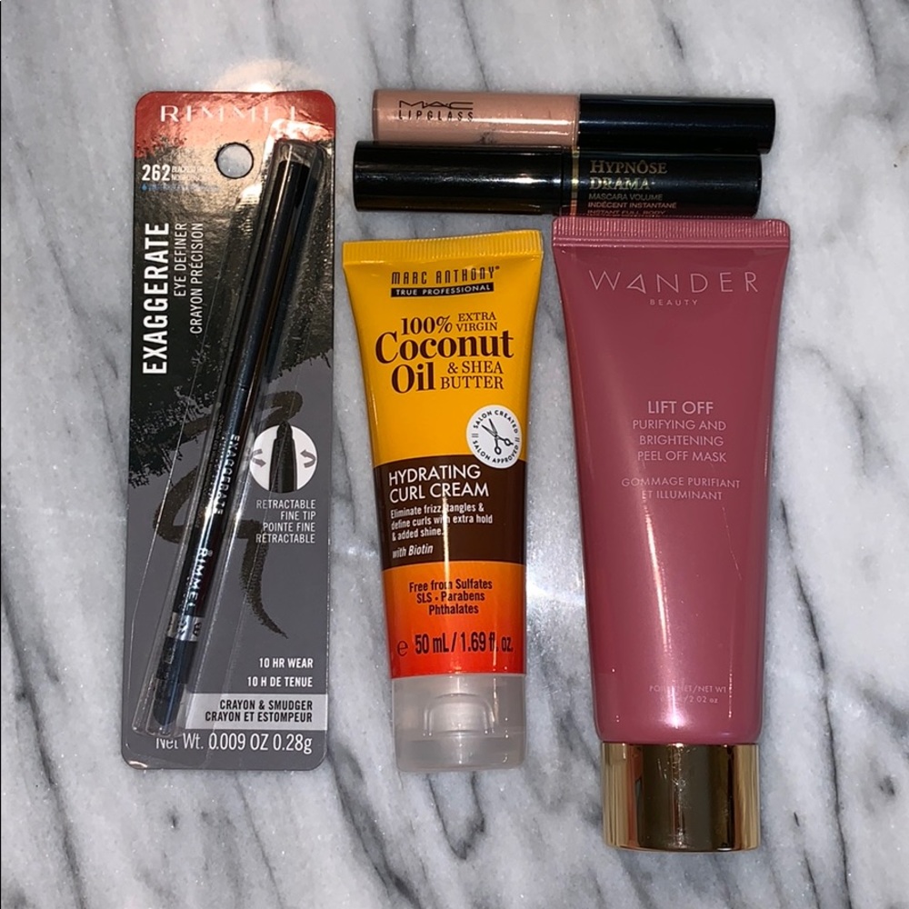 Makeup bundle